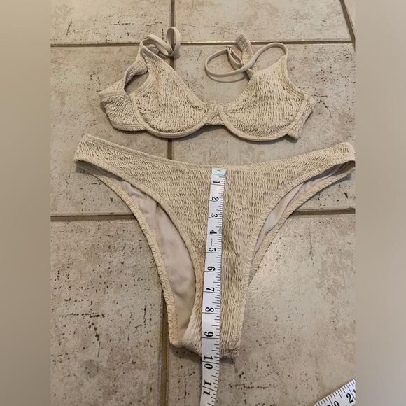 💛 Ardene Smocked Underwire Bikini Swimsuit Set - Size Medium - Picture 6 of 7
